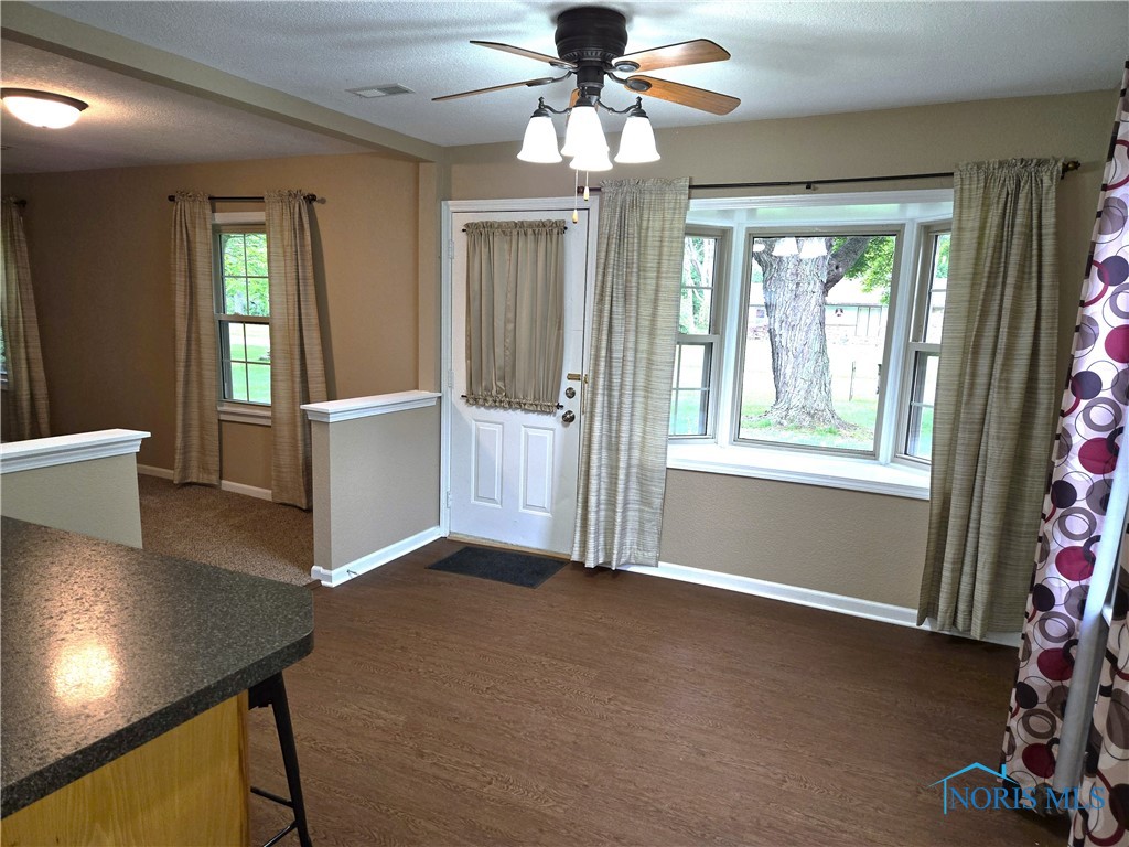 5928 Greenacre Road, Toledo, Ohio image 8