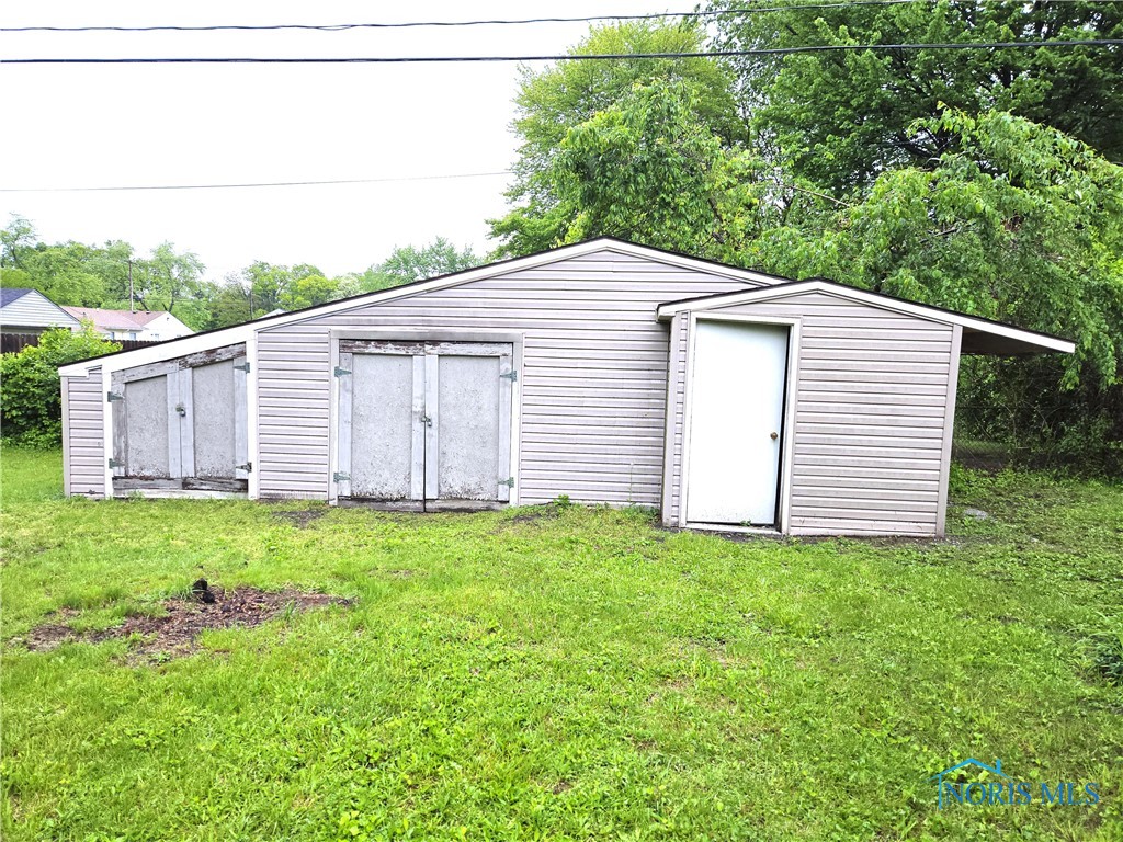 5928 Greenacre Road, Toledo, Ohio image 6
