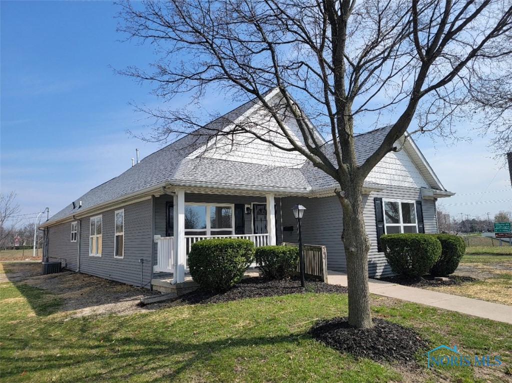544 Fernwood Avenue, Toledo, Ohio image 2