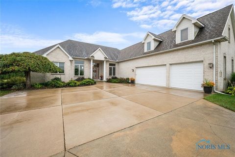 Photo of 8025 Stitt Road, Monclova, OH 43542 (MLS # 6136451)