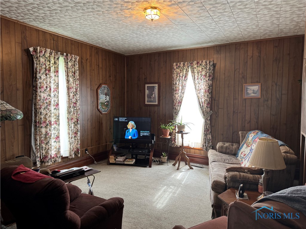 207 W High Street, Napoleon, Ohio image 3