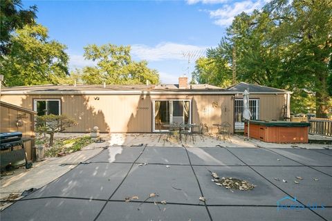 Tiny photo for 3221 Talmadge Road, Toledo, OH 43606 (MLS # 6136131)