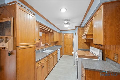 Tiny photo for 3221 Talmadge Road, Toledo, OH 43606 (MLS # 6136131)