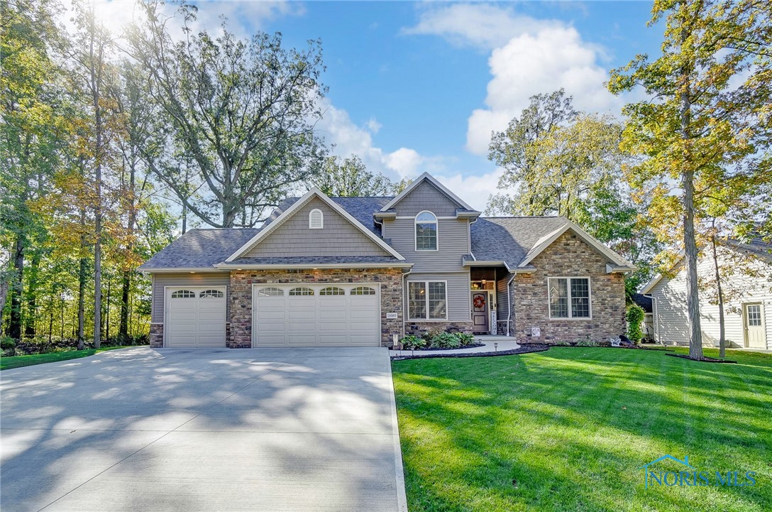 16069 Forest Lane, Findlay, Ohio image 1