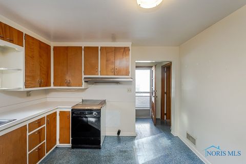 Tiny photo for 204 W 8th Street, Perrysburg, OH 43551 (MLS # 6136627)