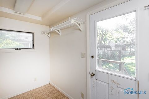 Tiny photo for 204 W 8th Street, Perrysburg, OH 43551 (MLS # 6136627)