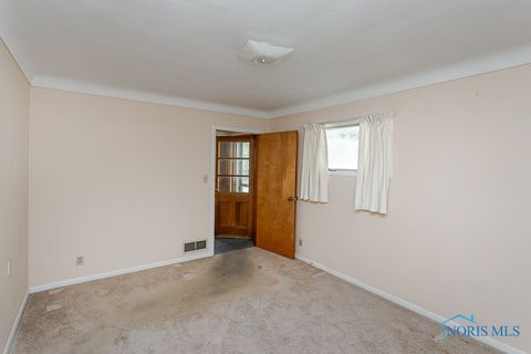 Tiny photo for 204 W 8th Street, Perrysburg, OH 43551 (MLS # 6136627)