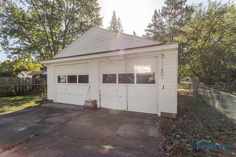 Tiny photo for 204 W 8th Street, Perrysburg, OH 43551 (MLS # 6136627)