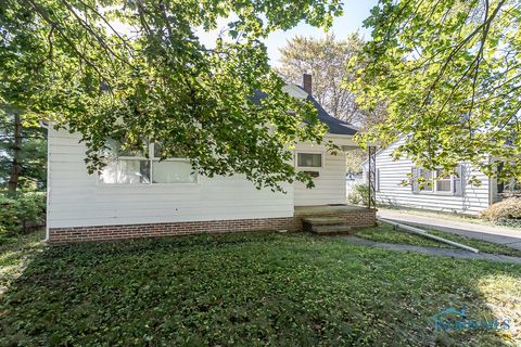 Tiny photo for 204 W 8th Street, Perrysburg, OH 43551 (MLS # 6136627)