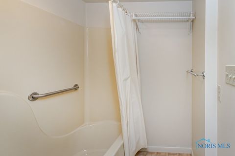 Tiny photo for 204 W 8th Street, Perrysburg, OH 43551 (MLS # 6136627)