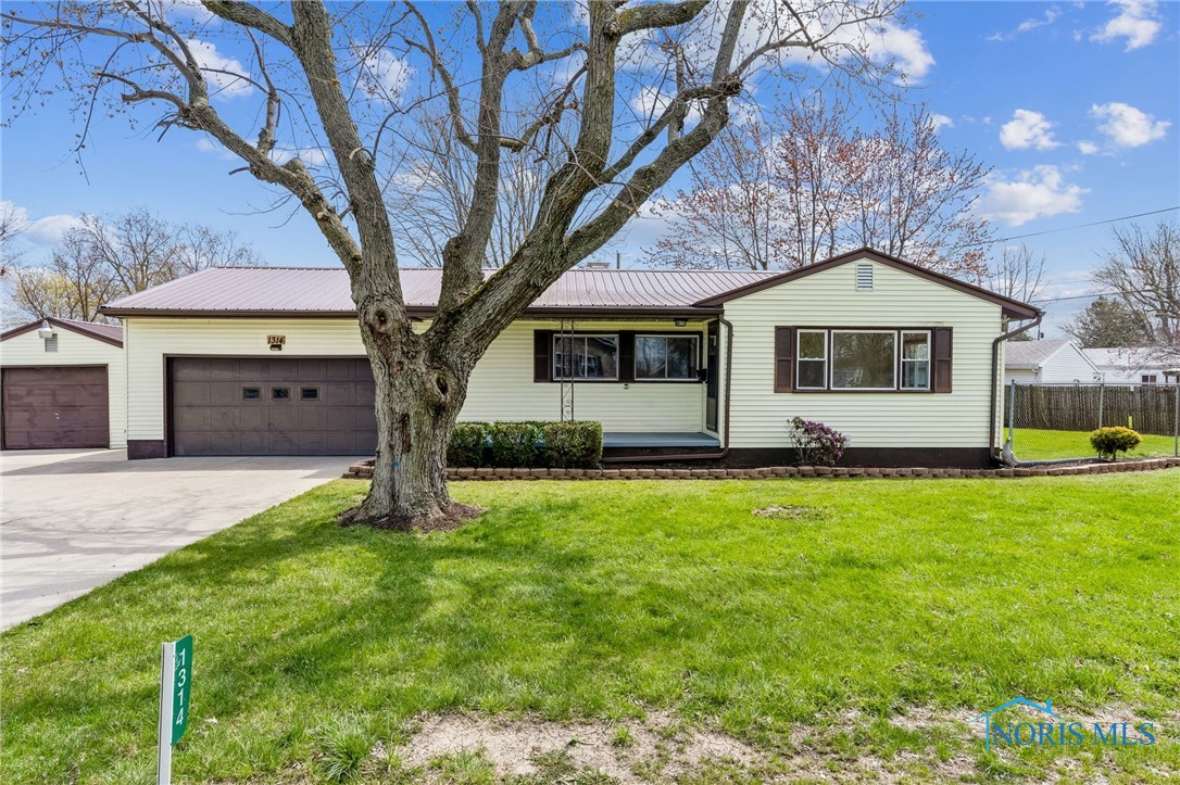 1314 Stoner Road, Fostoria, Ohio image 2