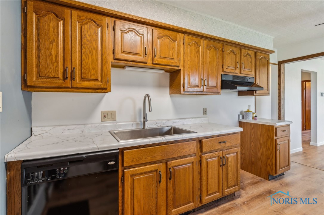 1314 Stoner Road, Fostoria, Ohio image 14