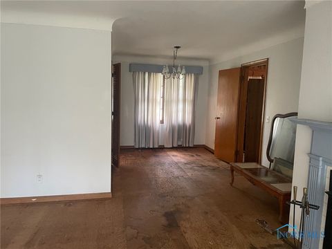 Tiny photo for 5213 Fairgreen Drive, Toledo, OH 43613 (MLS # 6136827)