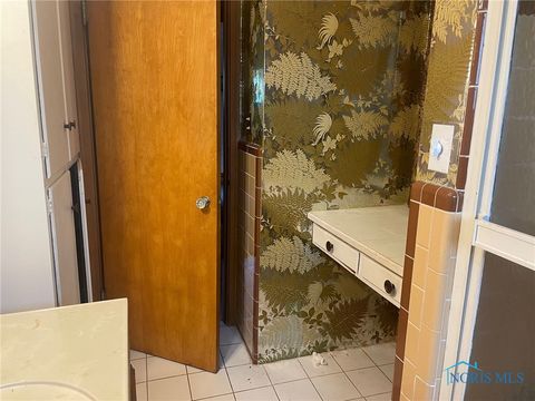 Tiny photo for 5213 Fairgreen Drive, Toledo, OH 43613 (MLS # 6136827)
