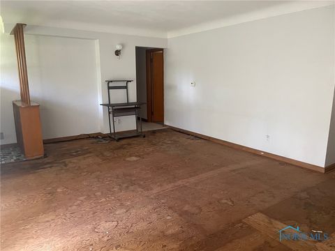 Tiny photo for 5213 Fairgreen Drive, Toledo, OH 43613 (MLS # 6136827)