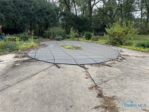 Tiny photo for 5213 Fairgreen Drive, Toledo, OH 43613 (MLS # 6136827)