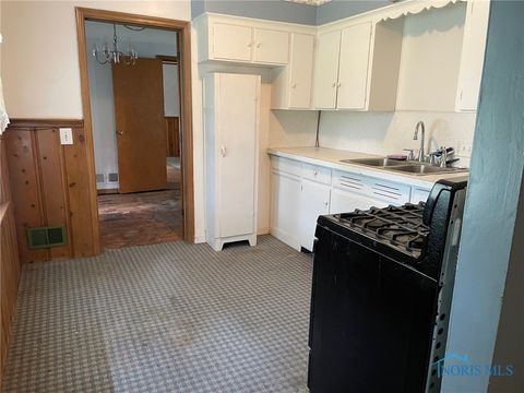 Tiny photo for 5213 Fairgreen Drive, Toledo, OH 43613 (MLS # 6136827)