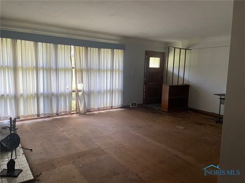 Tiny photo for 5213 Fairgreen Drive, Toledo, OH 43613 (MLS # 6136827)