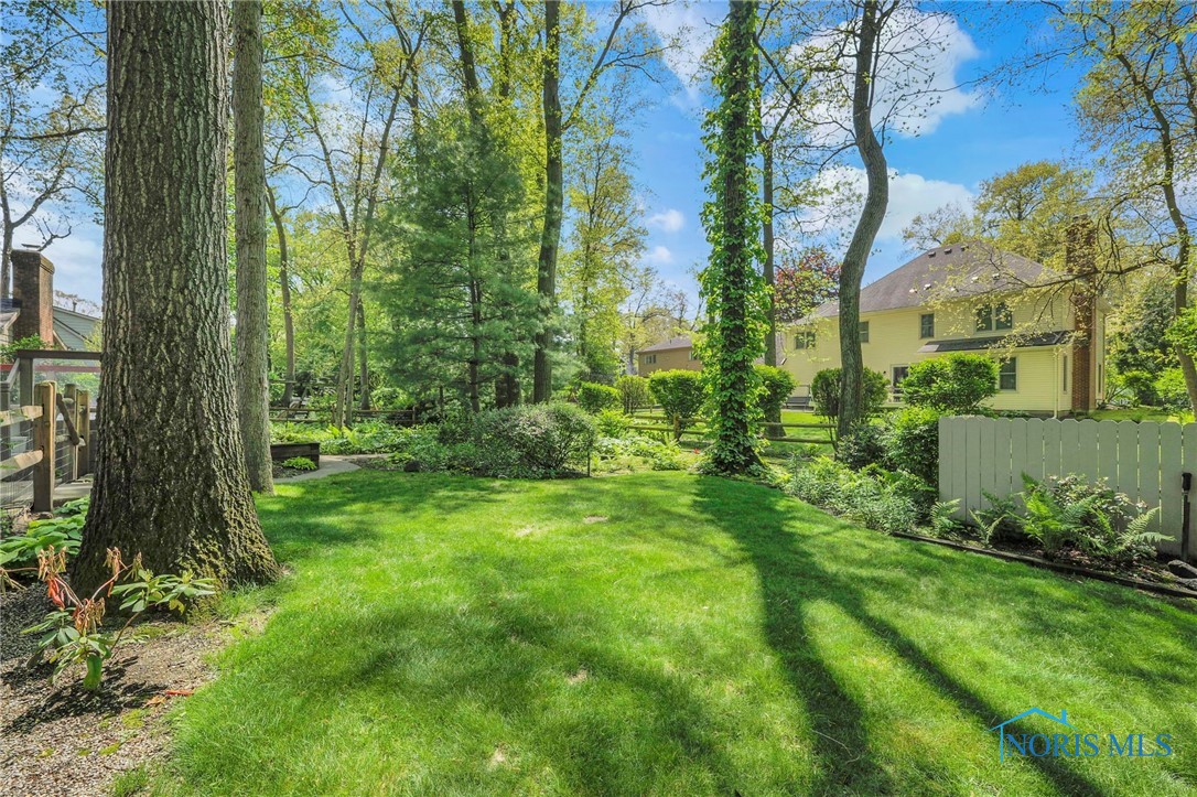 4449 Weldwood Lane, Sylvania, Ohio image 40