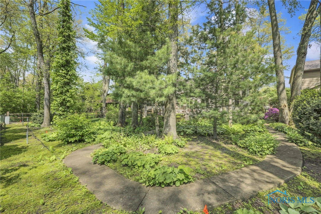 4449 Weldwood Lane, Sylvania, Ohio image 38