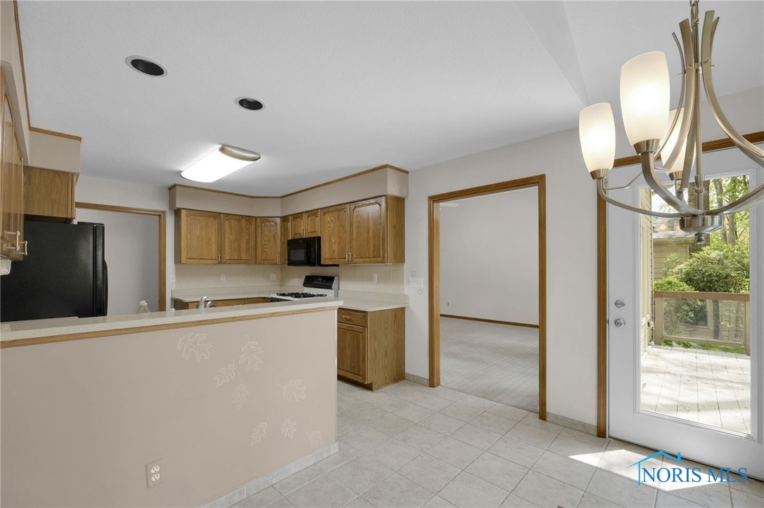 4449 Weldwood Lane, Sylvania, Ohio image 11