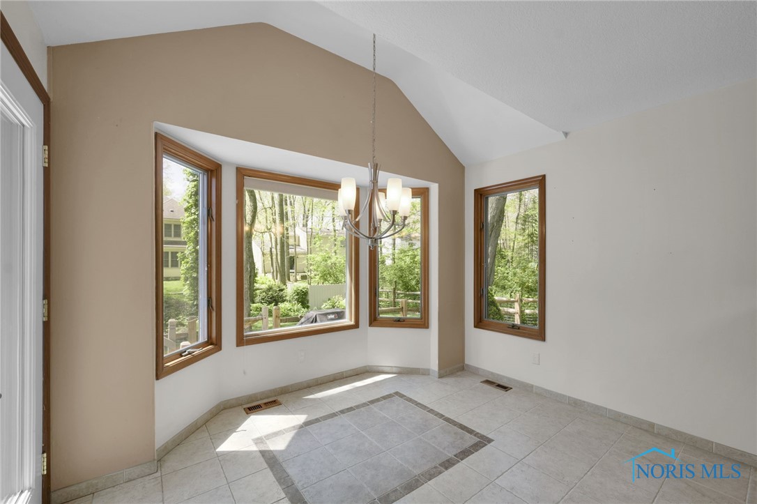 4449 Weldwood Lane, Sylvania, Ohio image 10