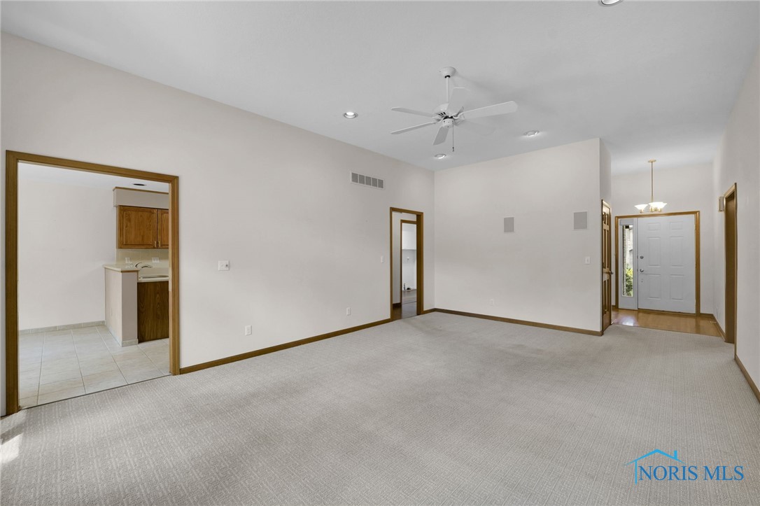 4449 Weldwood Lane, Sylvania, Ohio image 6