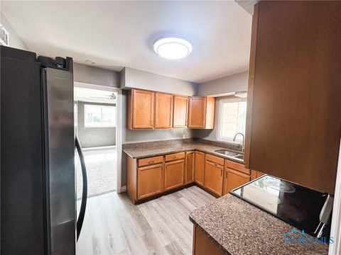 Tiny photo for 3905 Rushland Avenue, Toledo, OH 43613 (MLS # 6136508)