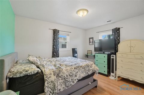 Tiny photo for 2809 Trimble Road, Toledo, OH 43613 (MLS # 6136816)