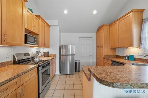 Tiny photo for 2809 Trimble Road, Toledo, OH 43613 (MLS # 6136816)