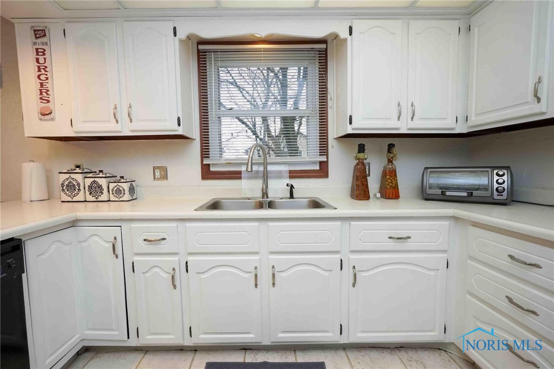 2401 Springmill Road, Findlay, Ohio image 13