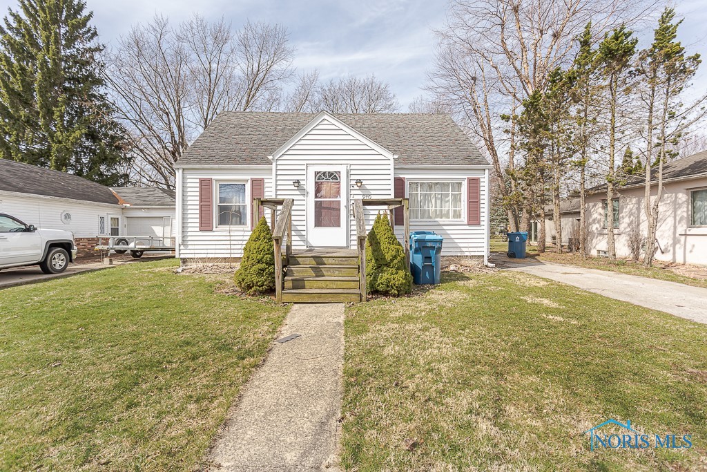 910 Whittlesey Street, Fremont, Ohio image 1