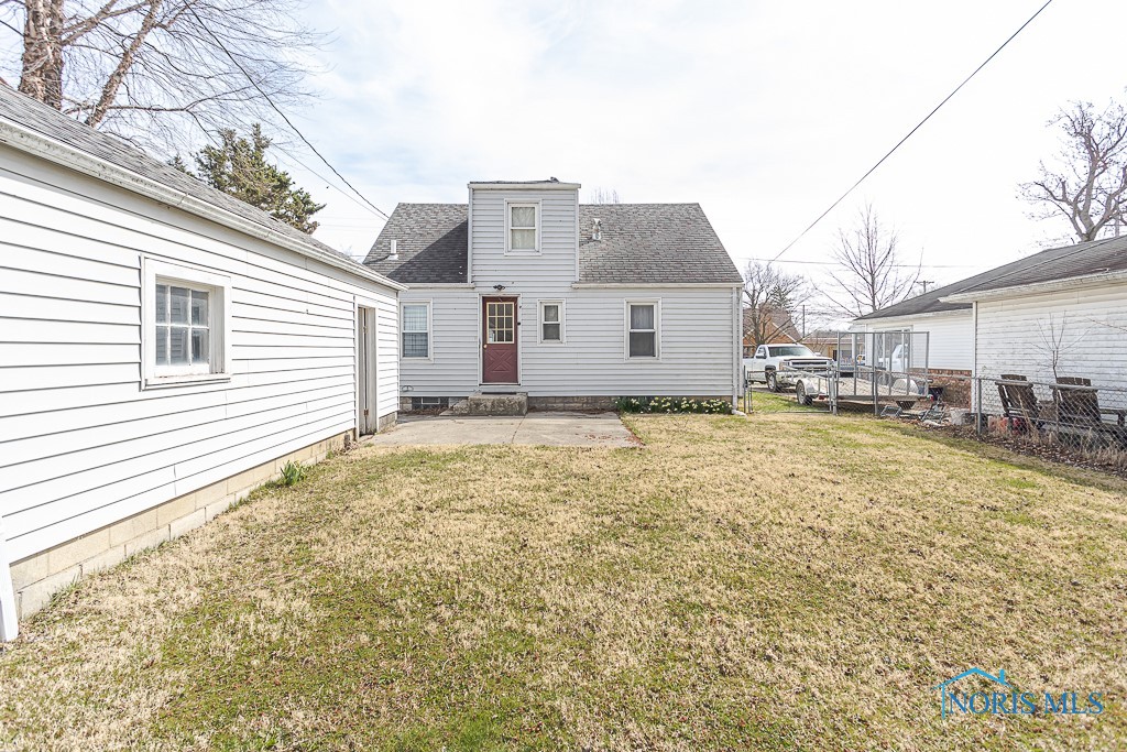910 Whittlesey Street, Fremont, Ohio image 32