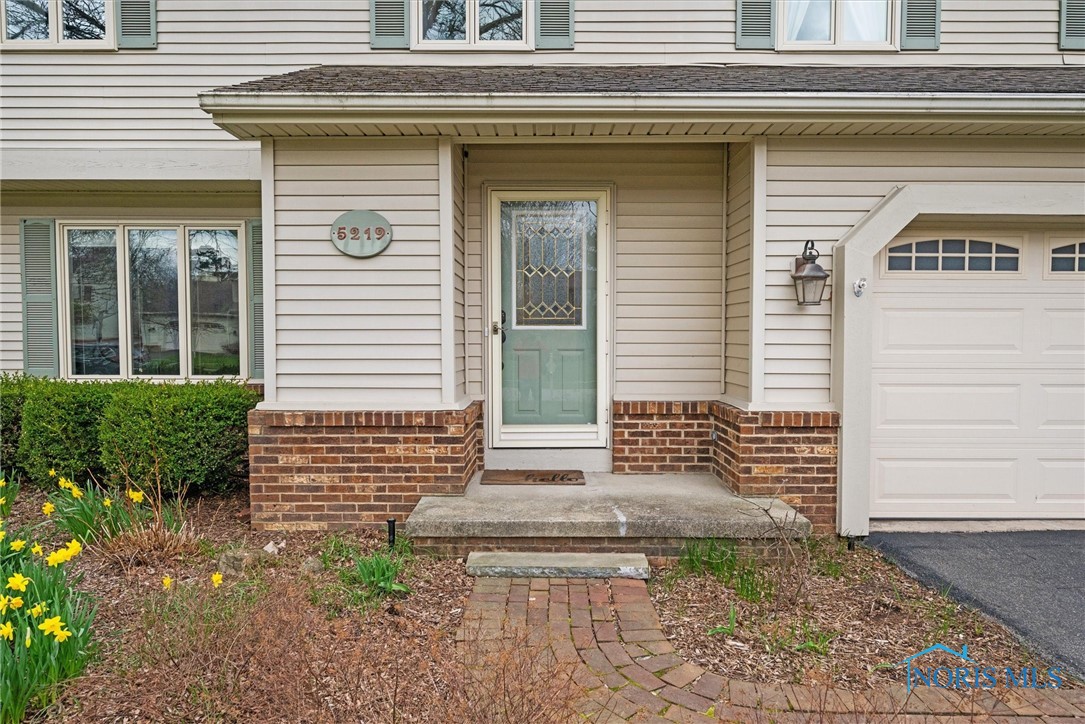 5219 Westcroft Drive, Sylvania, Ohio image 4
