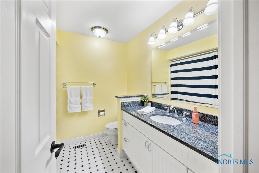 5219 Westcroft Drive, Sylvania, Ohio image 30