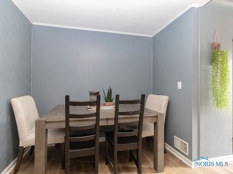 Tiny photo for 4024 Crary Drive, Toledo, OH 43613 (MLS # 6136893)