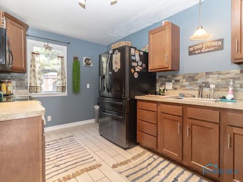 Tiny photo for 4024 Crary Drive, Toledo, OH 43613 (MLS # 6136893)