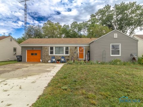 Photo of 4024 Crary Drive, Toledo, OH 43613 (MLS # 6136893)