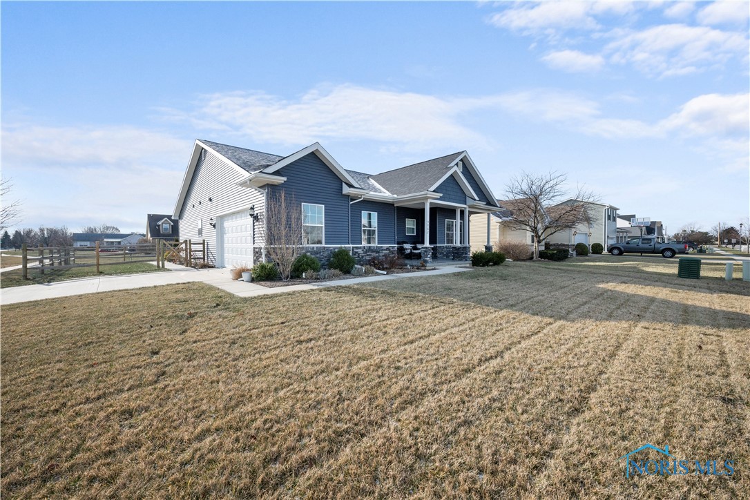 5062 Merlot Drive, Oregon, Ohio image 2