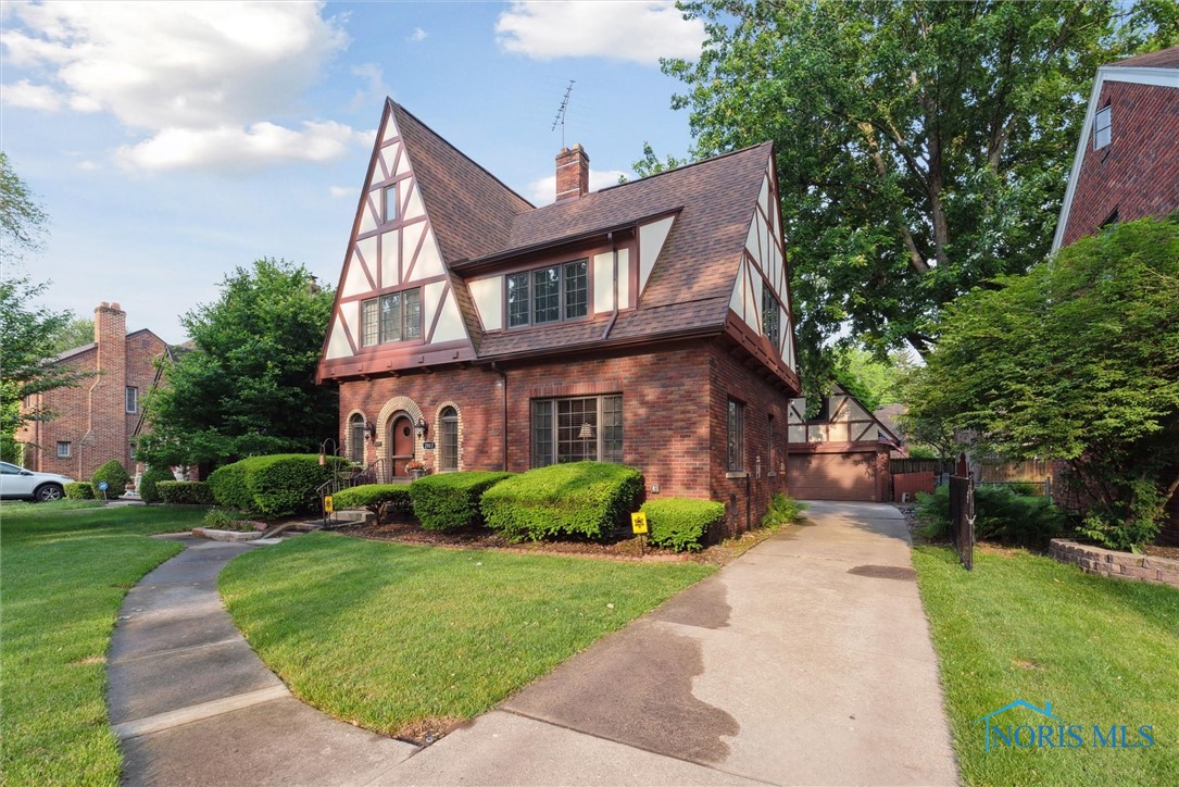 2917 Goddard Road, Toledo, Ohio image 2
