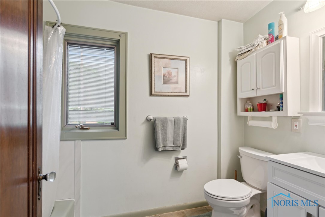 2917 Goddard Road, Toledo, Ohio image 25