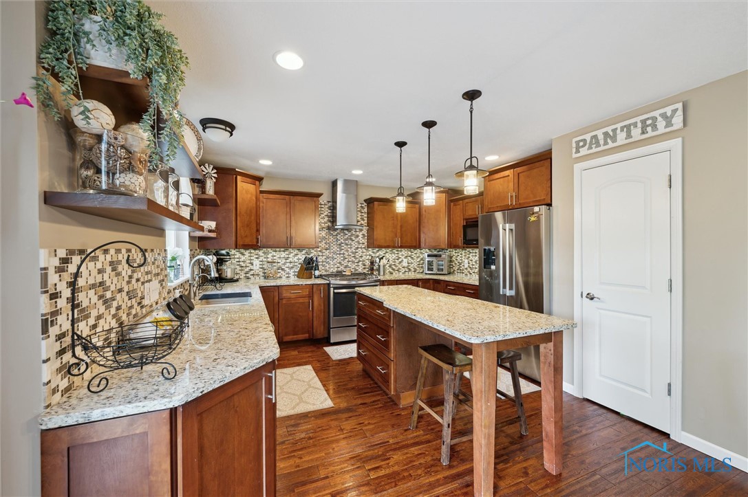 6200 Swiss Garden Road, Toledo, Ohio image 13