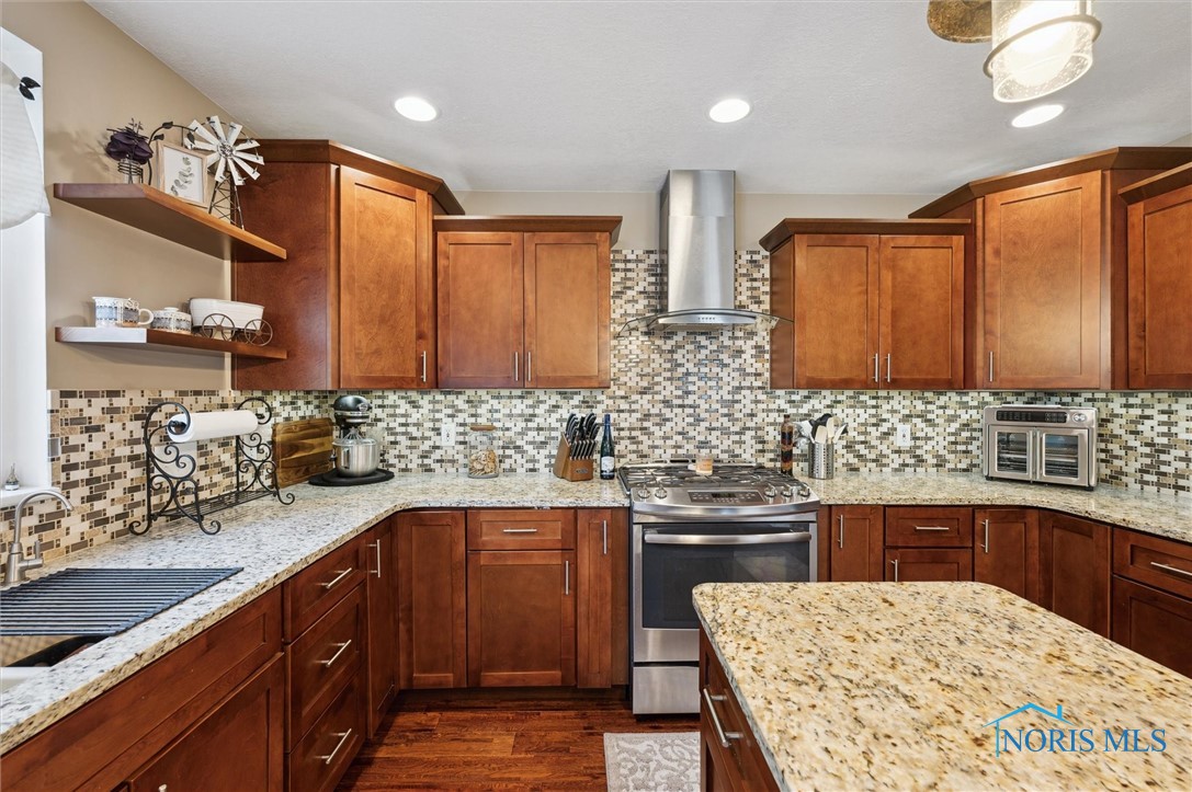 6200 Swiss Garden Road, Toledo, Ohio image 14