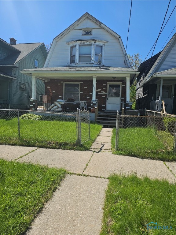 2465 Lawton Avenue, Toledo, Ohio image 2