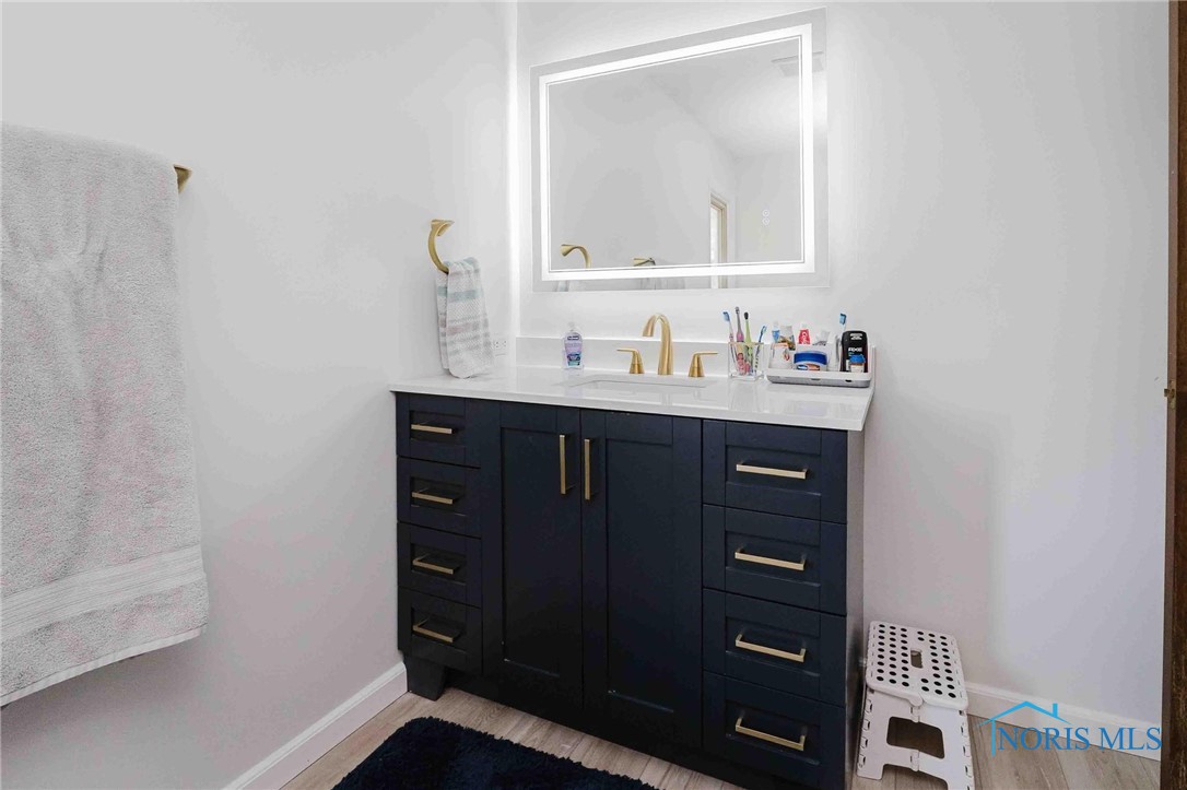 Findlay, Ohio 45840, United States, 3 Bedrooms Bedrooms, ,3 BathroomsBathrooms,Residential,Active,205763