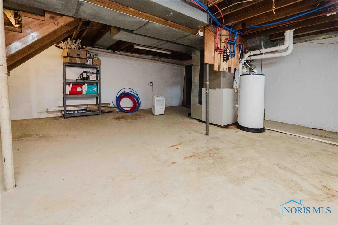 Findlay, Ohio 45840, United States, 3 Bedrooms Bedrooms, ,3 BathroomsBathrooms,Residential,Active,205763