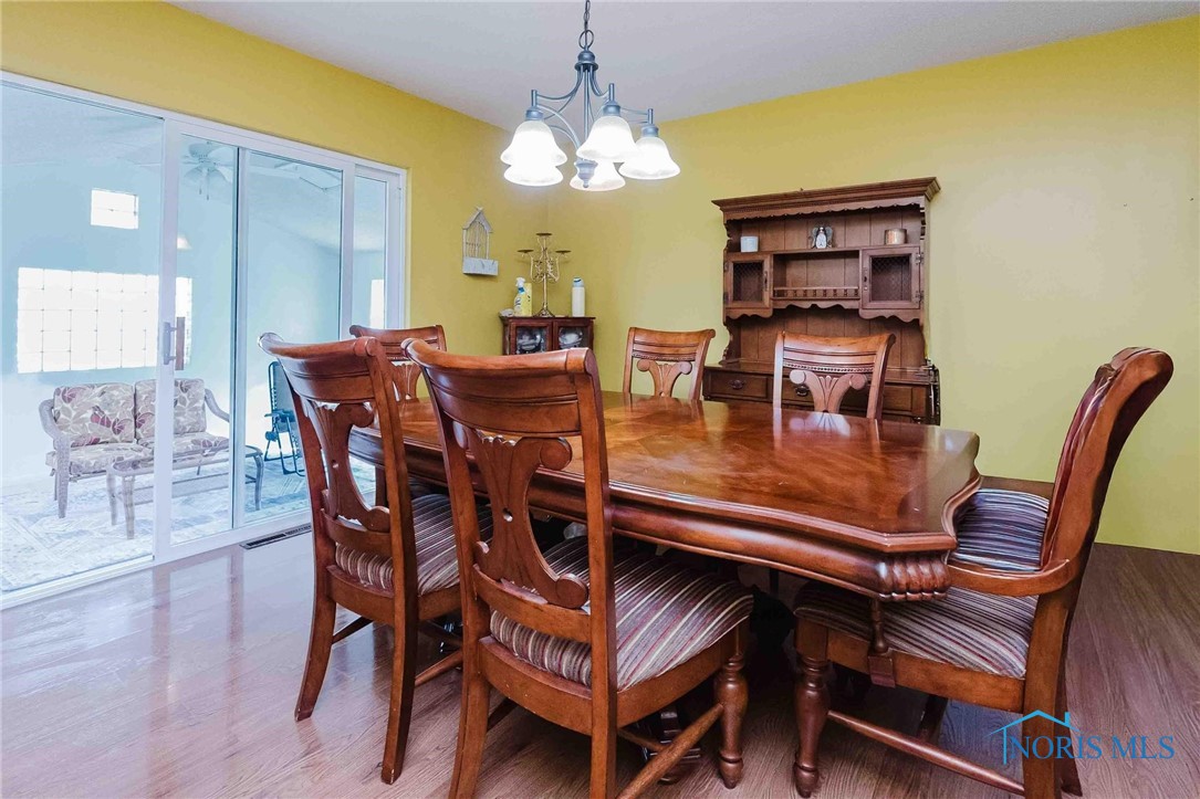 Findlay, Ohio 45840, United States, 3 Bedrooms Bedrooms, ,3 BathroomsBathrooms,Residential,Active,205763