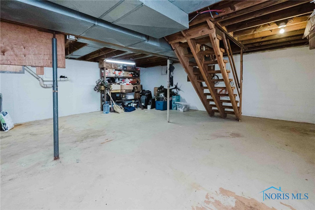 Findlay, Ohio 45840, United States, 3 Bedrooms Bedrooms, ,3 BathroomsBathrooms,Residential,Active,205763