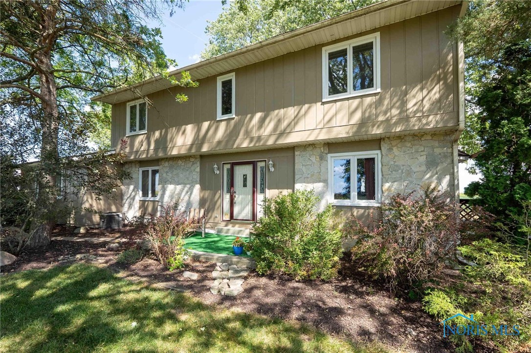 Findlay, Ohio 45840, United States, 3 Bedrooms Bedrooms, ,3 BathroomsBathrooms,Residential,Active,205763