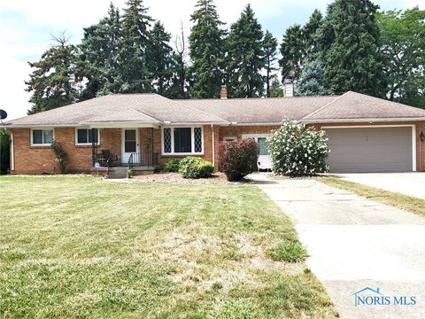 Photo for 651 Reineck Drive